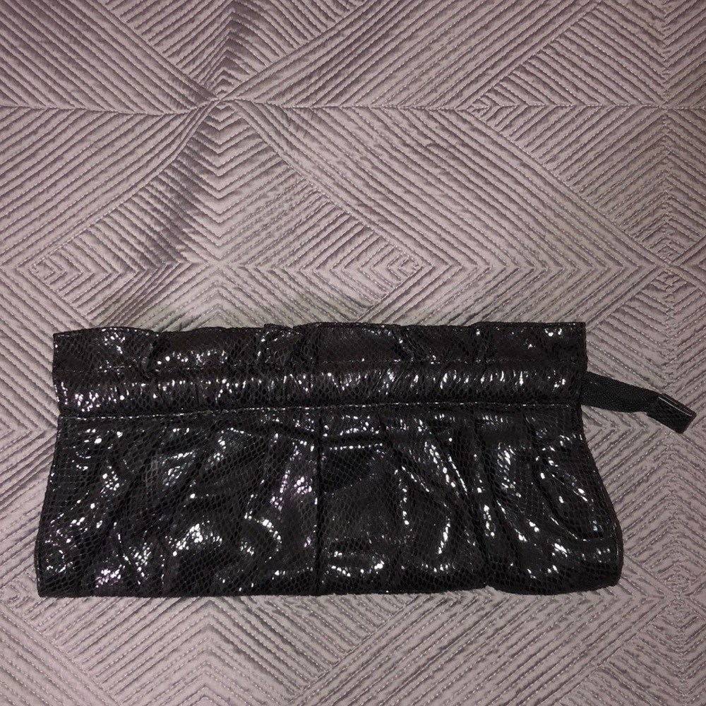 EXPRESS BLACK HANDBAG